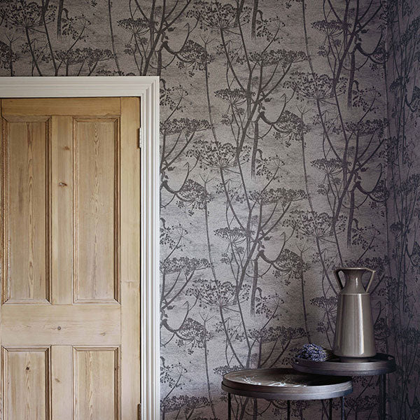 Cow Parsley in Charcoal Wallpaper by Cole & Son