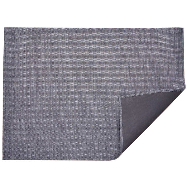 https://www.vertigohome.us/cdn/shop/products/chilewich-woven-floor-mat-Thatch-Pewter-2-www.vertigohome.us_600x600_crop_center.jpg?v=1596245314